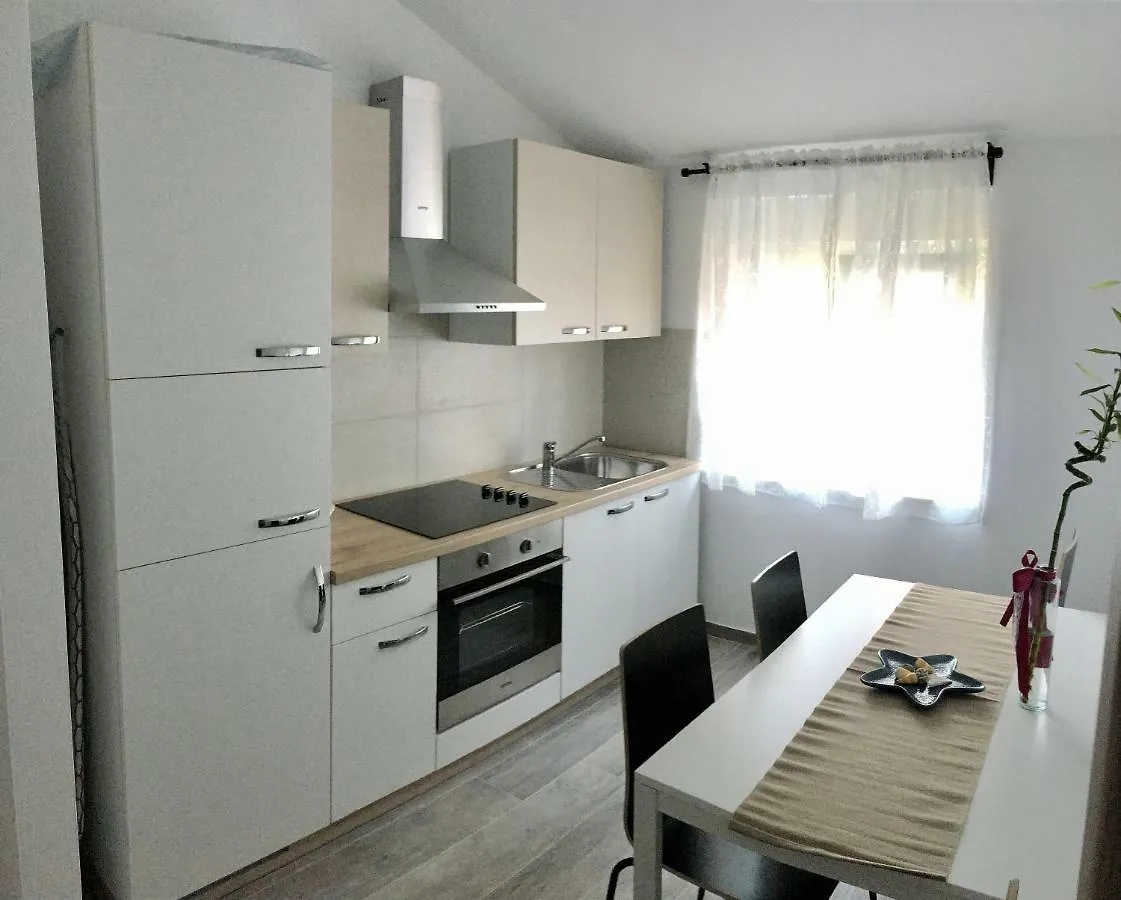 Fine & Shine Appartement Pula