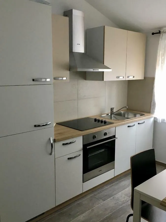 Fine & Shine Appartement Pula