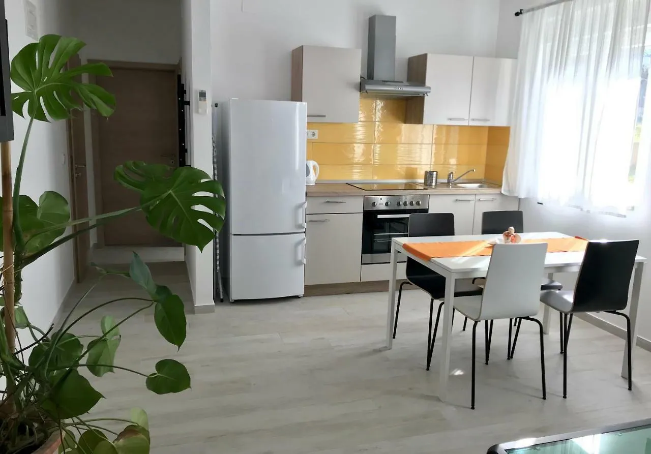 Fine & Shine Appartement Pula